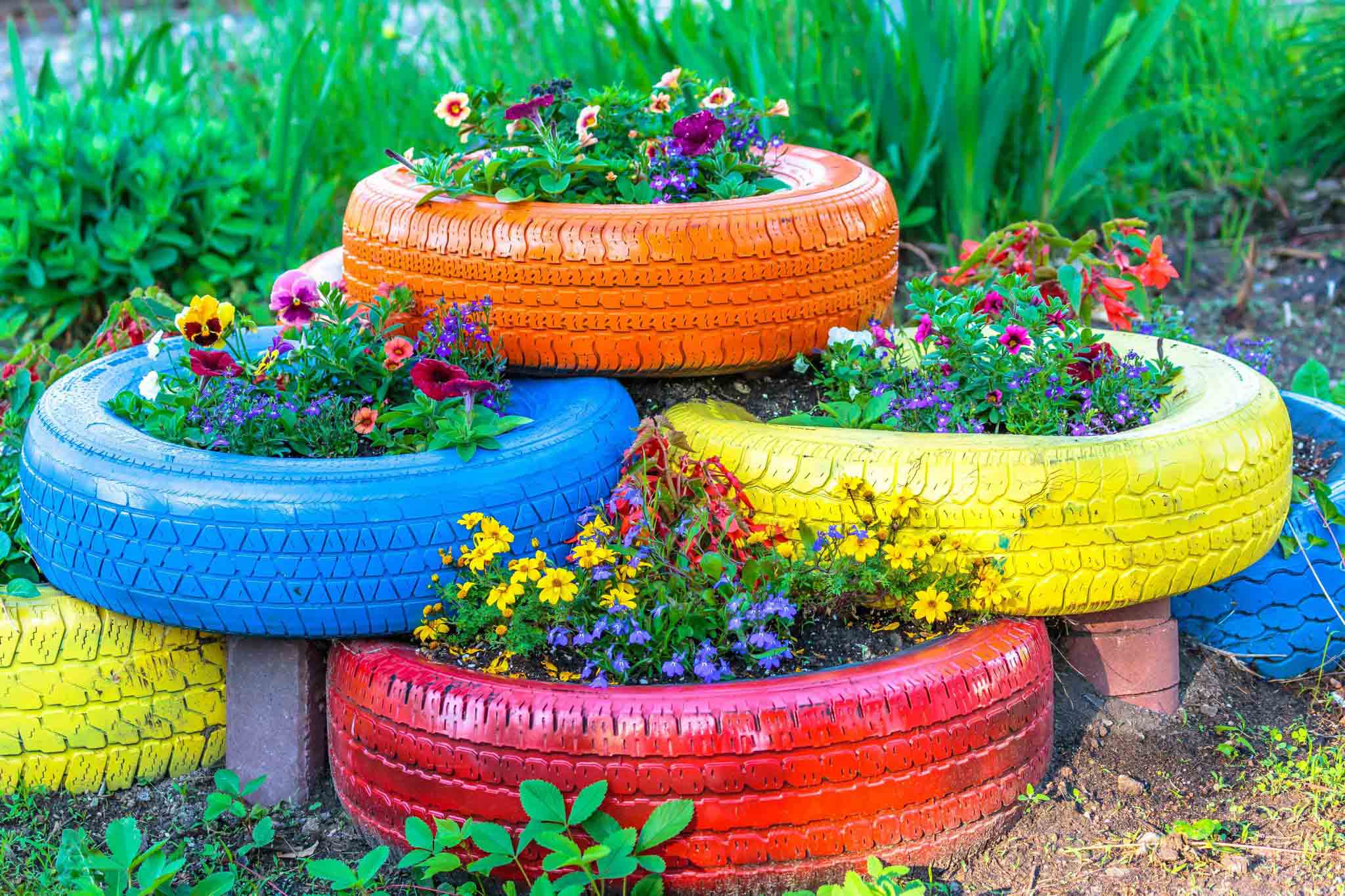 How to Make Eco-Friendly Backyard Projects With Recycled Materials
